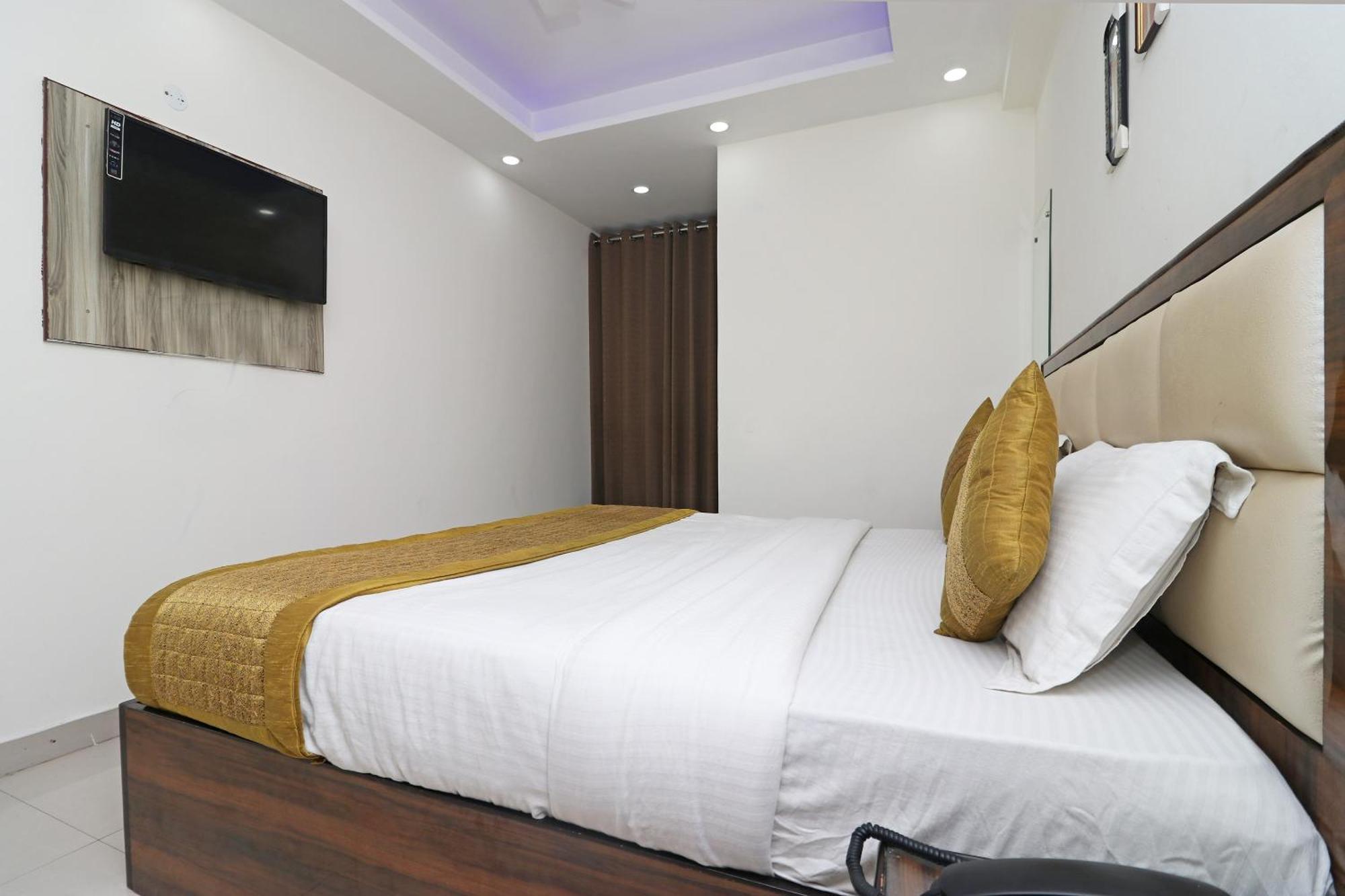 Hotel O Sweet Palace New Delhi Luaran gambar