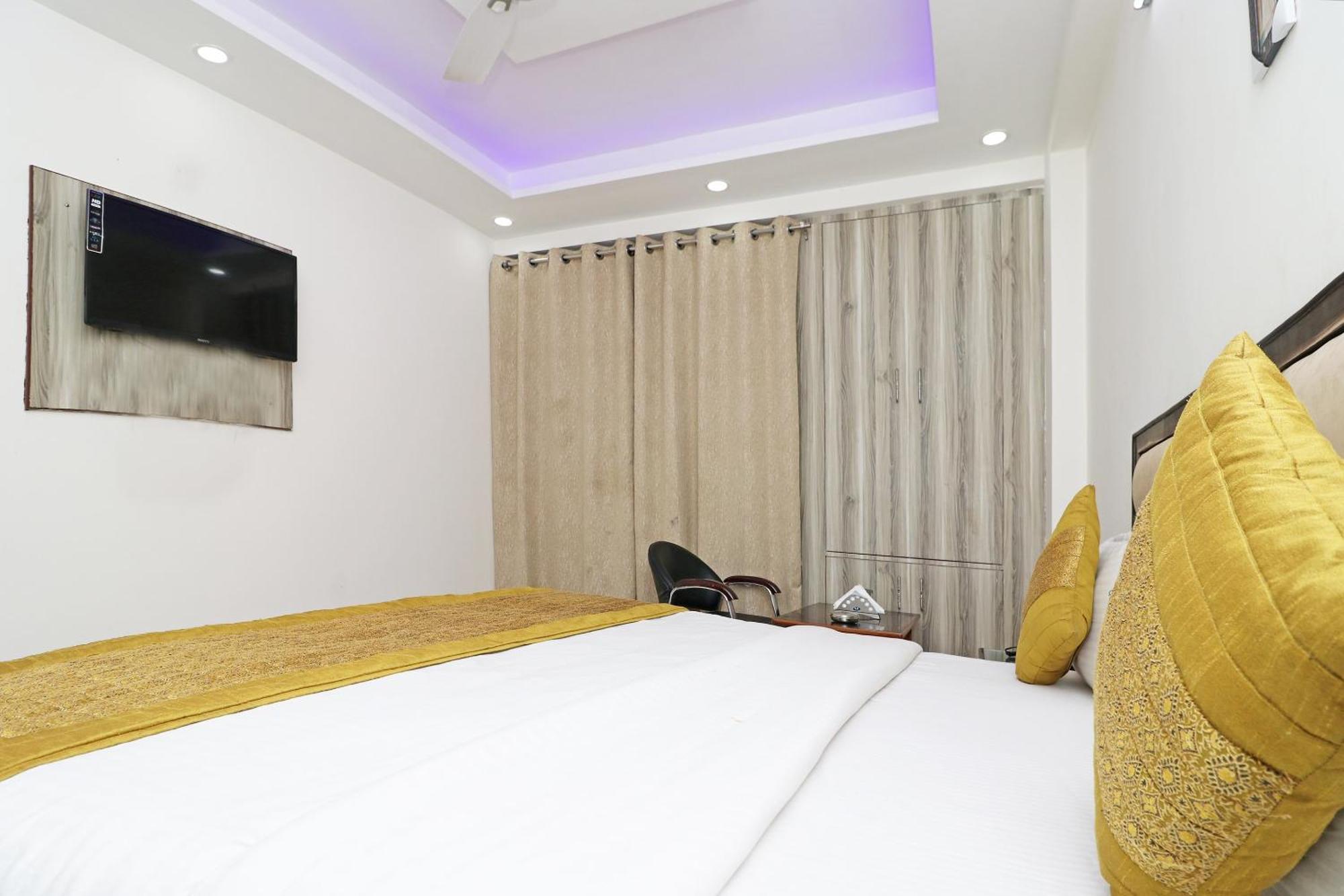 Hotel O Sweet Palace New Delhi Luaran gambar