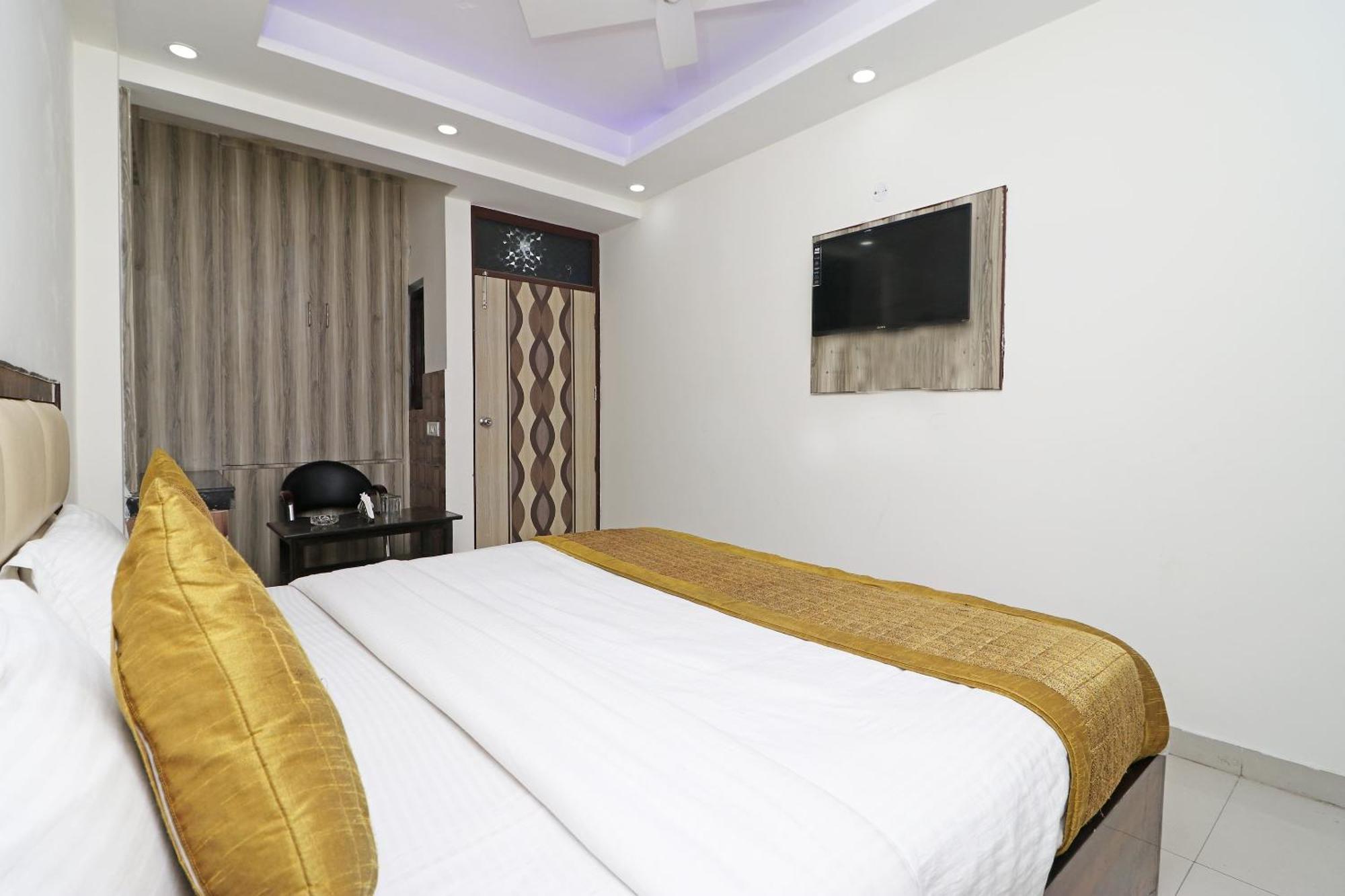 Hotel O Sweet Palace New Delhi Luaran gambar